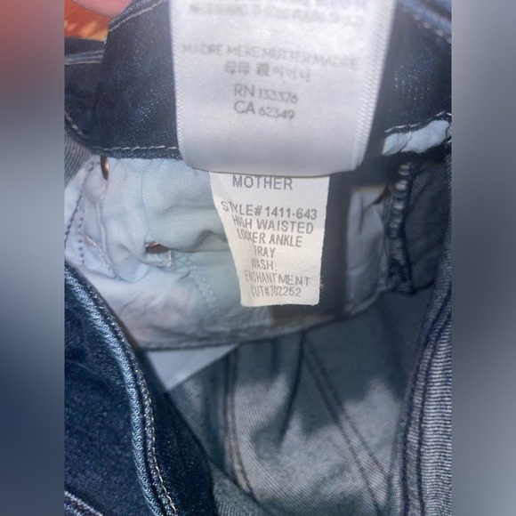 New! MOTHER High Waisted Ankle Fray Jeans in Enchanted 👖size 29 - Picture 14 of 14